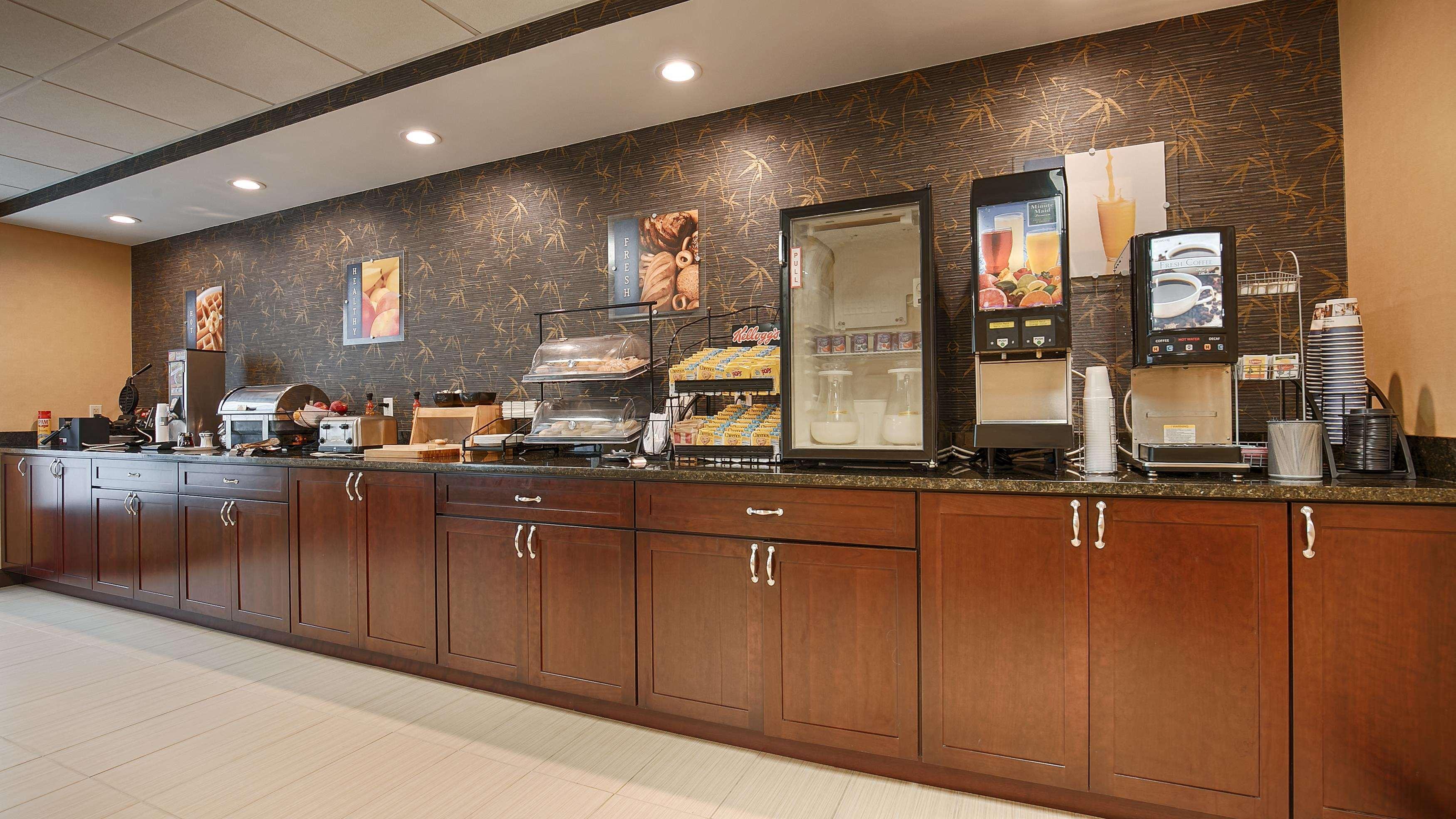 Best Western Springfield West Inn West Springfield Exterior foto